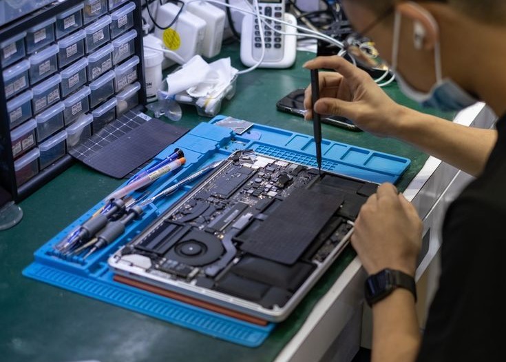 Motherboard Repair for Laptop & MacBook